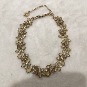 Necklace gold color no tags